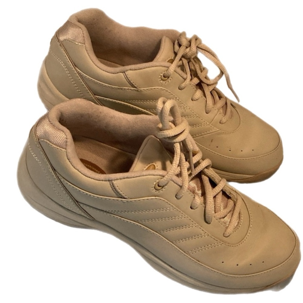 easy spirit Sneakers Women 8 Tan Comfort Fit Comfort midfoots sneakers EUC
